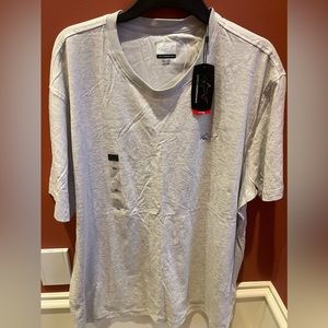 Greg Norman Classic Fit lightweight shirt